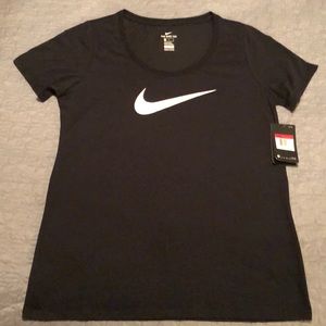 Women’s Nike Swoosh Tee Large